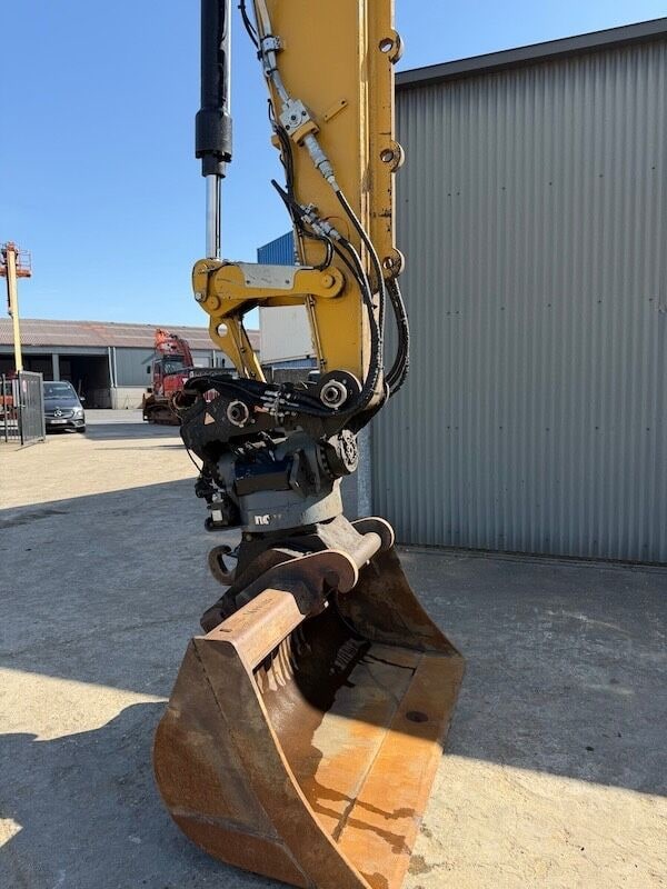 2018 Caterpillar M314F wheel excavator bucket and boom detail