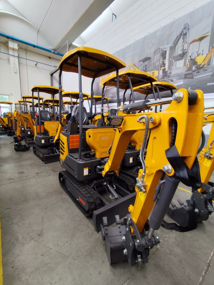 2025 Müller Machinery MB 12-SH mini excavator, front three-quarter view 2025 Müller Machinery MB 12-SH mini excavator, front three-quarter view