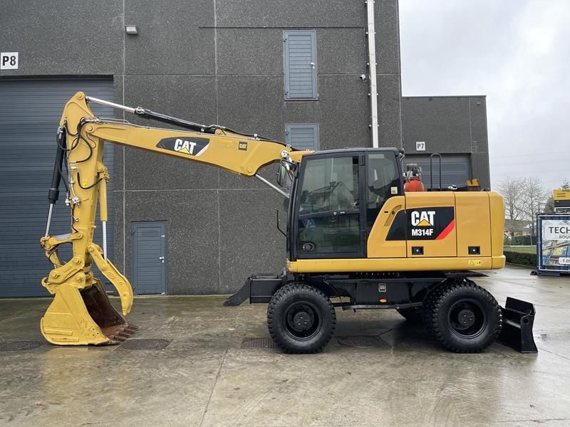 2016 Caterpillar M314F wheel excavator side view