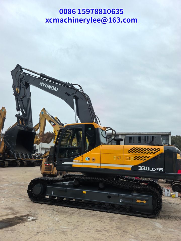 2022 Hyundai 330LC-9S crawler excavator side view 2022 Hyundai 330LC-9S crawler excavator side view