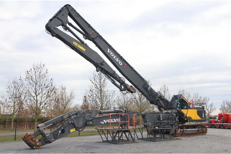 2021 Volvo EC480EHR crawler excavator with high-reach boom 2021 Volvo EC480EHR crawler excavator with high-reach boom
