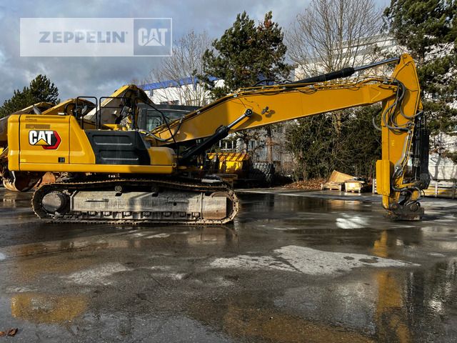 2020 Caterpillar 340-07A crawler excavator side view 2020 Caterpillar 340-07A crawler excavator side view