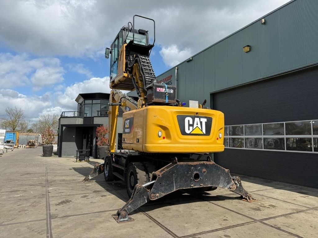 2018 Caterpillar MH3024 material handler, rear three-quarter view 2018 Caterpillar MH3024 material handler, rear three-quarter view