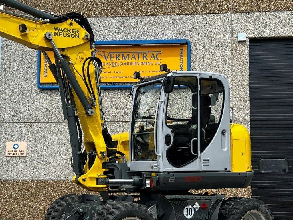 2019 Wacker Neuson EW100 wheel excavator side view 2019 Wacker Neuson EW100 wheel excavator side view