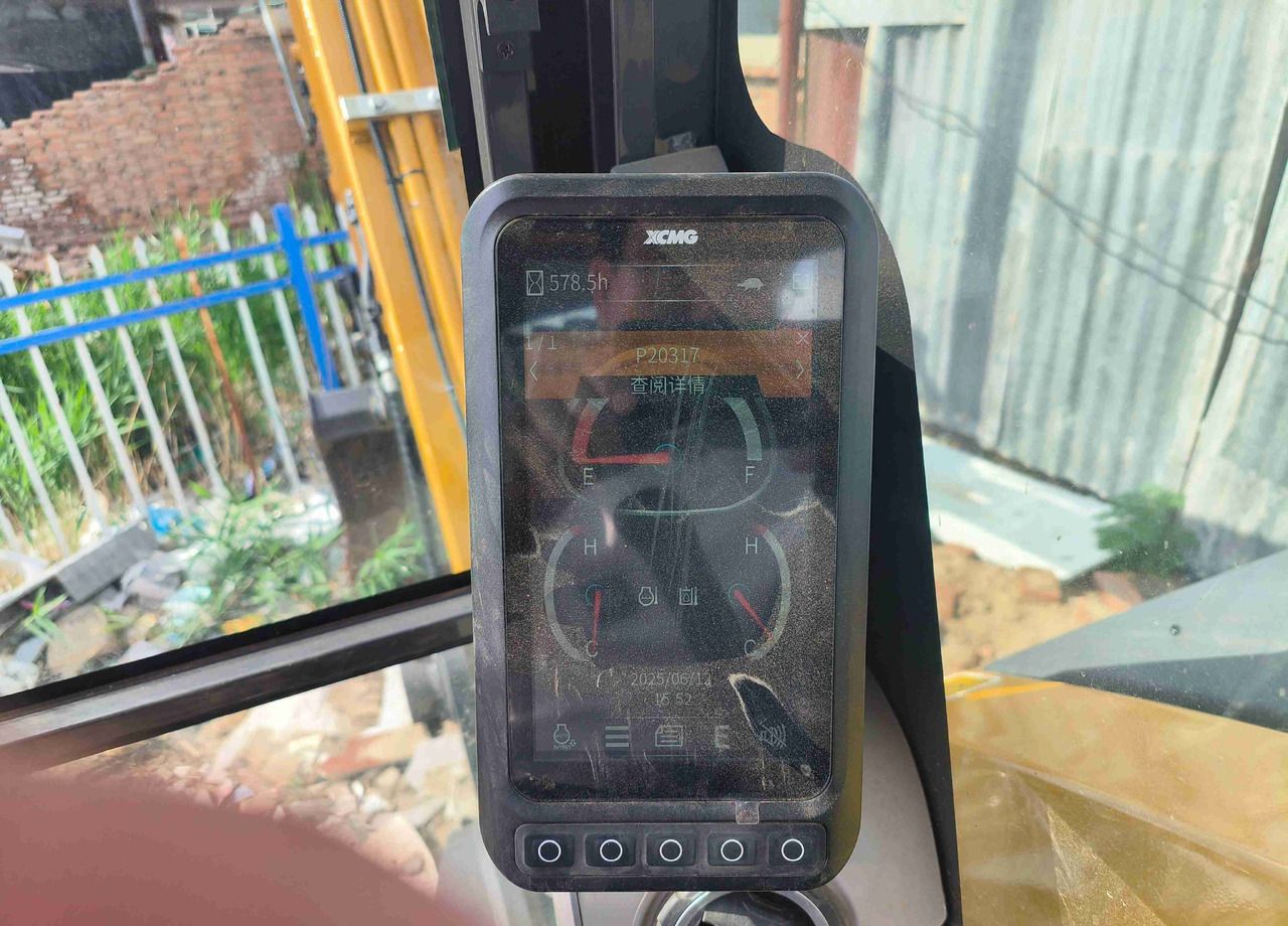 2024 XCMG XE60G crawler excavator interior digital display 2024 XCMG XE60G crawler excavator interior digital display