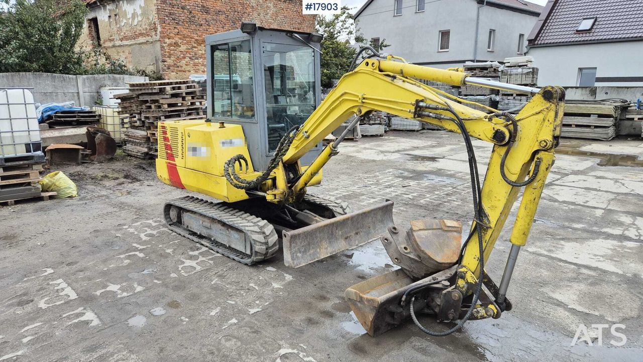 1992 Bobcat 231 mini excavator, side view 1992 Bobcat 231 mini excavator, side view