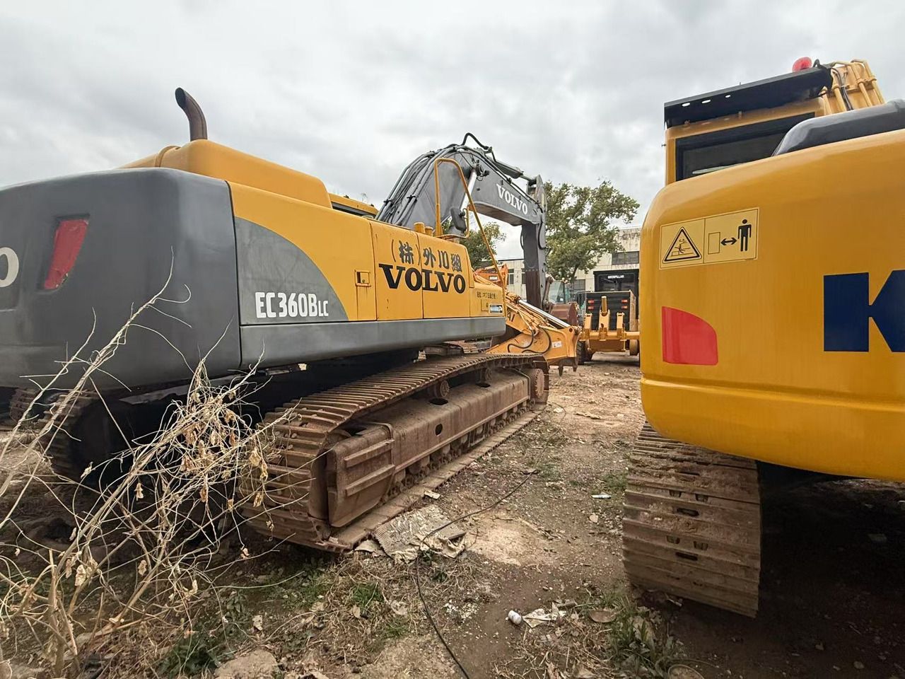2018 Volvo EC360BLC crawler excavator, rear three-quarter view 2018 Volvo EC360BLC crawler excavator, rear three-quarter view