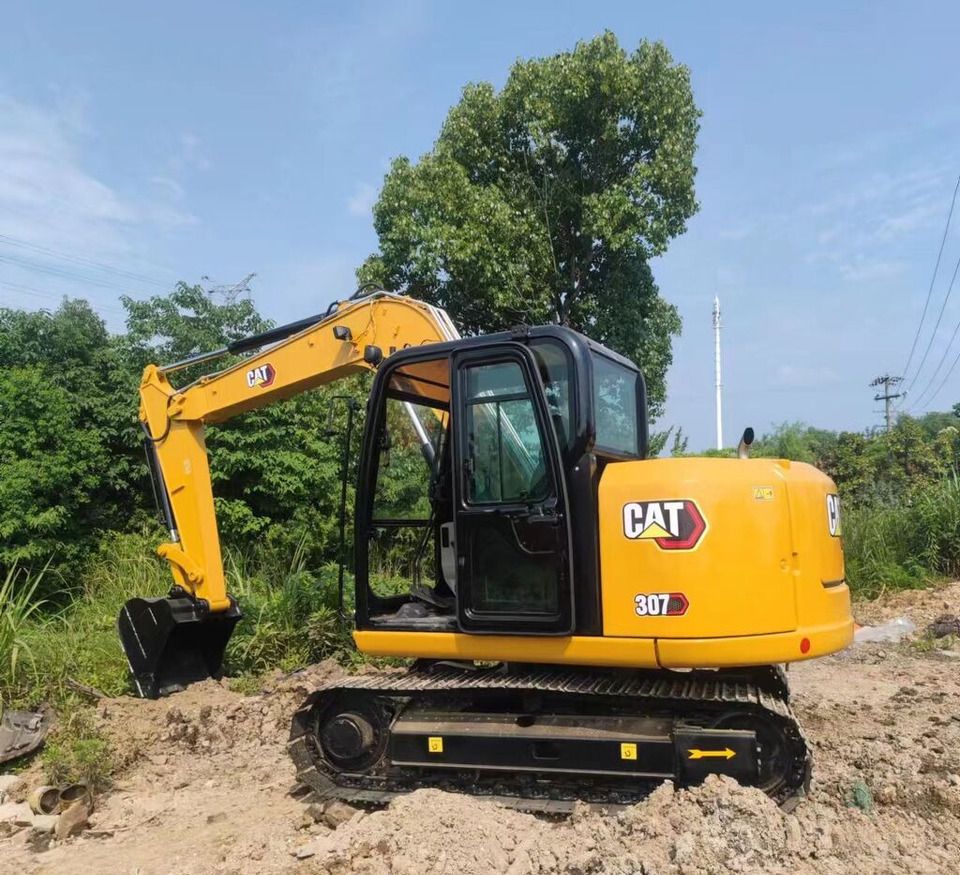 2019 Caterpillar 307E crawler excavator side view 2019 Caterpillar 307E crawler excavator side view