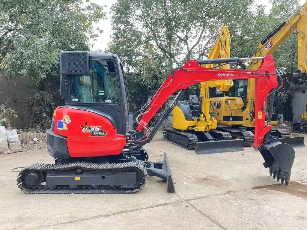 2022 Kubota U35 mini excavator side view