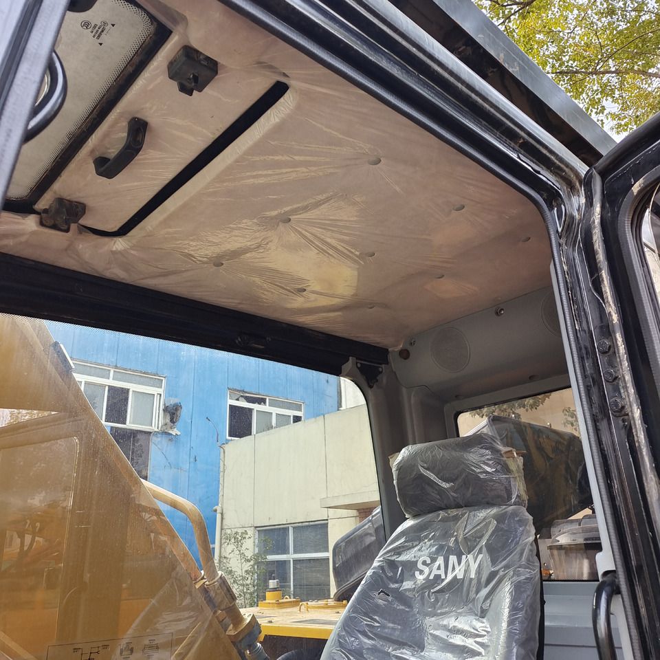 2024 Sany 305H crawler excavator interior view