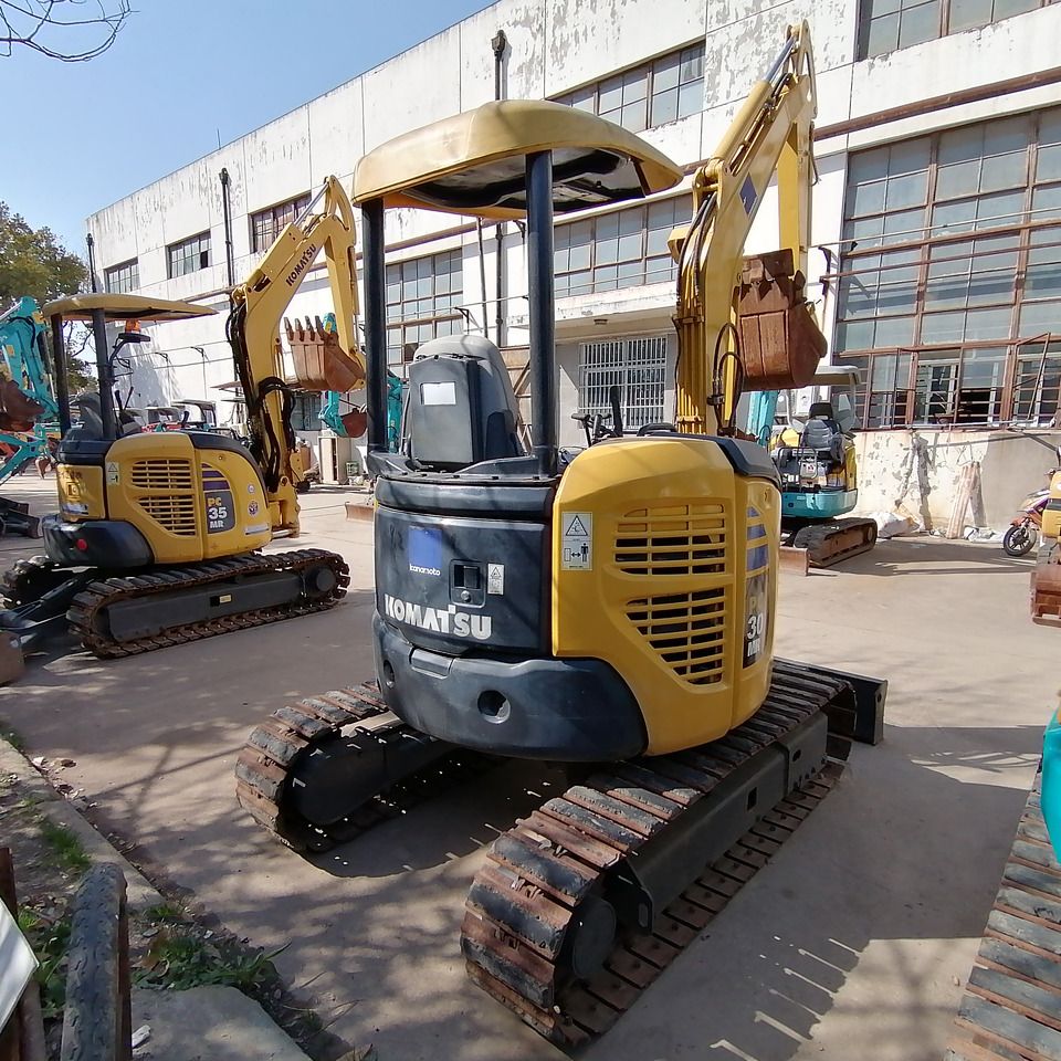 2022 Komatsu PC30MR mini excavator, rear view 2022 Komatsu PC30MR mini excavator, rear view