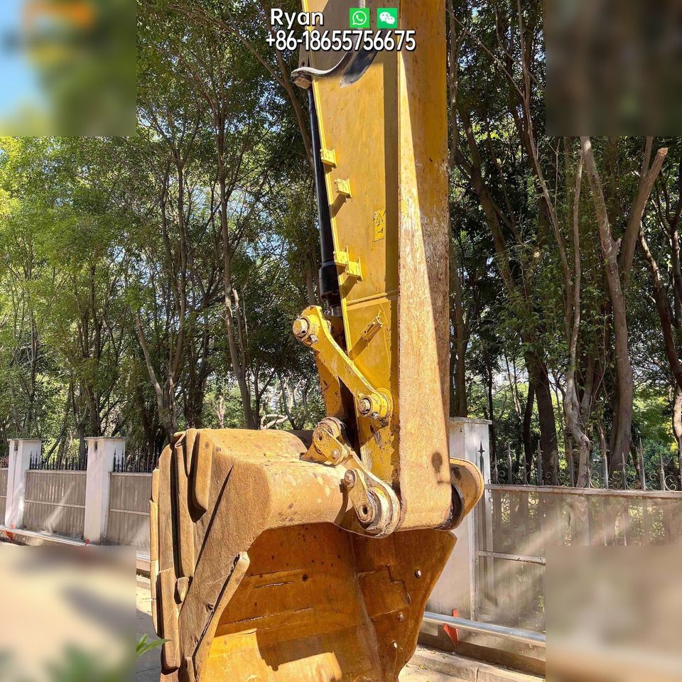 2022 Caterpillar 333 crawler excavator bucket and arm detail 2022 Caterpillar 333 crawler excavator bucket and arm detail