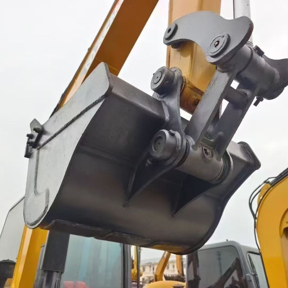 2023 XCMG XE60DA mini excavator bucket close-up