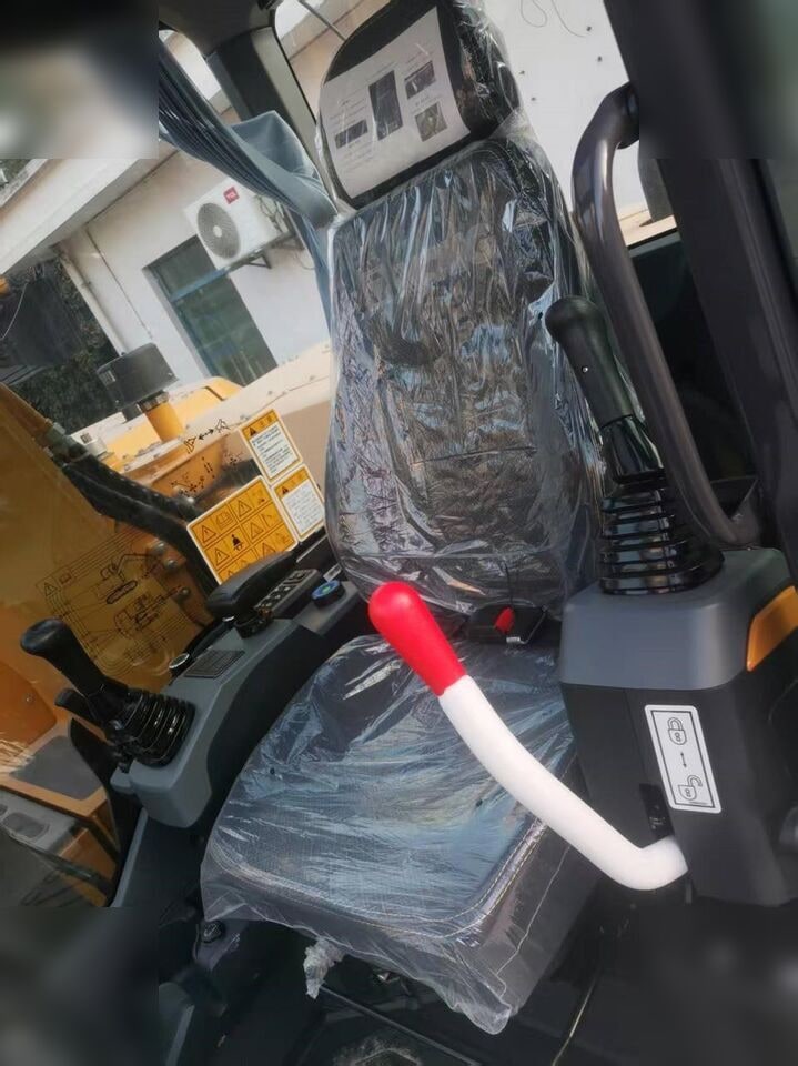 2026 XCMG XE75GA crawler excavator interior view 2026 XCMG XE75GA crawler excavator interior view
