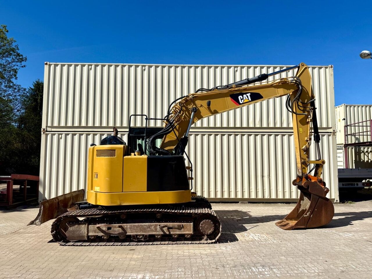 2014 Caterpillar 314ELCR crawler excavator side view 2014 Caterpillar 314ELCR crawler excavator side view
