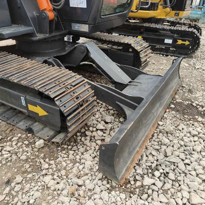 2009 Hitachi ZX70 crawler excavator undercarriage and blade view