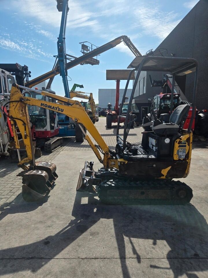2016 Komatsu PC16R mini excavator, side view 2016 Komatsu PC16R mini excavator, side view