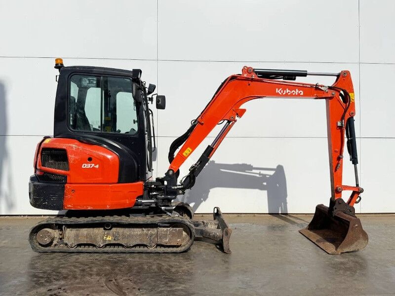 2020 Kubota KX037-4 mini excavator, side view 2020 Kubota KX037-4 mini excavator, side view
