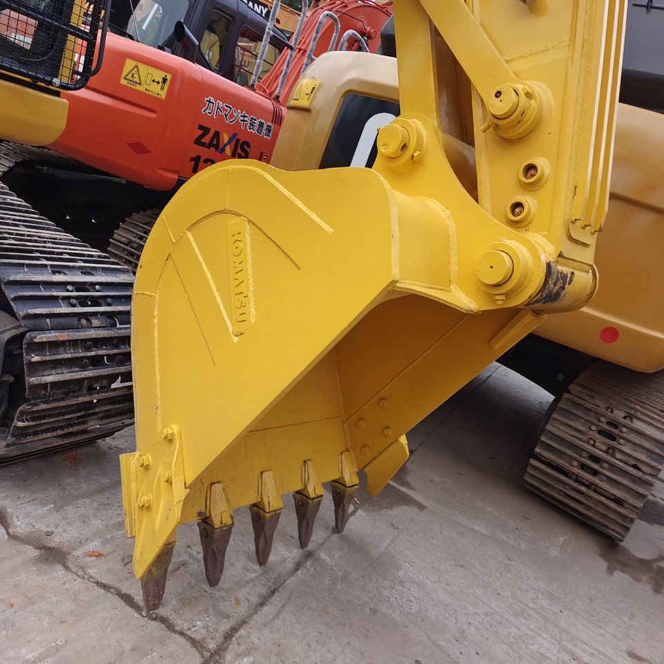 2024 Komatsu PC210LC-8 crawler excavator bucket detail 2024 Komatsu PC210LC-8 crawler excavator bucket detail