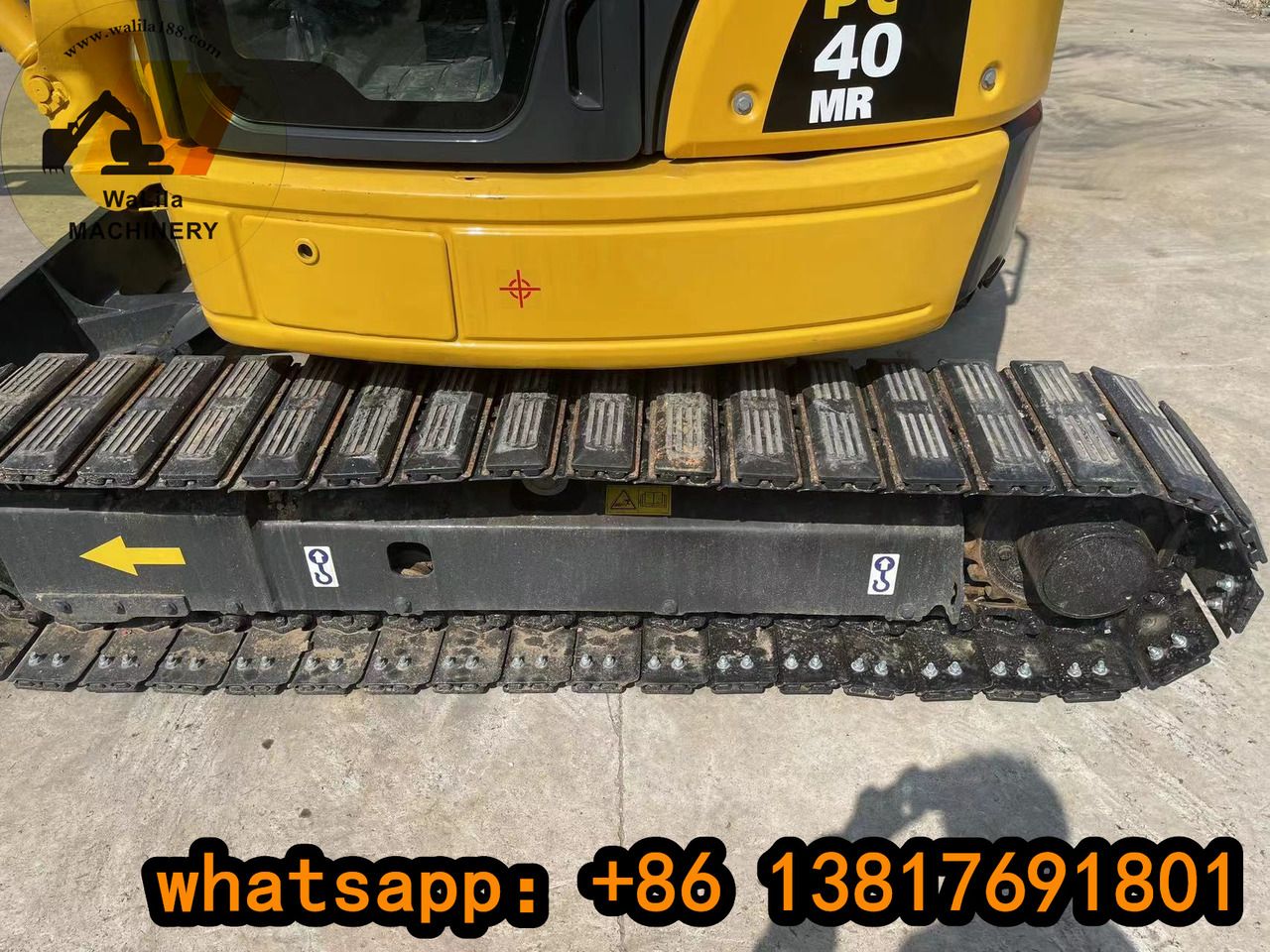 2022 Komatsu PC40MR mini excavator side view of the undercarriage 2022 Komatsu PC40MR mini excavator side view of the undercarriage