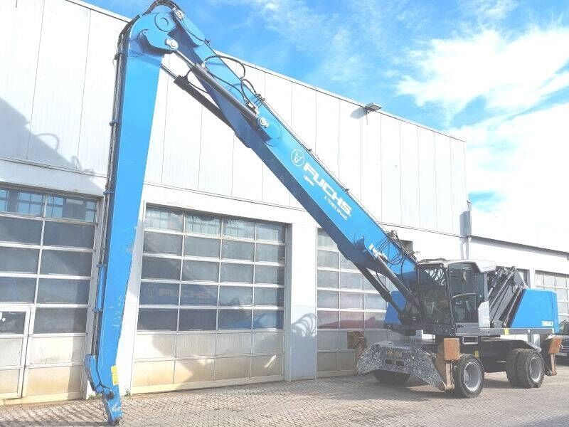 2018 Fuchs MHL360 F material handler, side profile view
