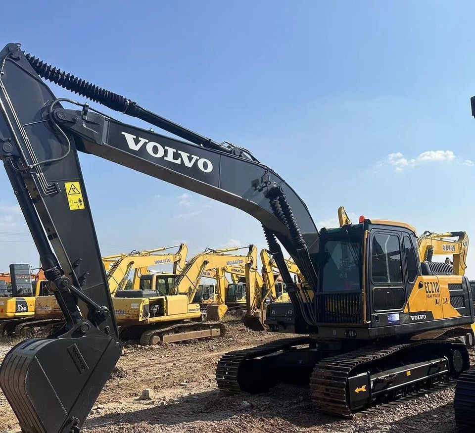 2018 Volvo EC210 crawler excavator, side view 2018 Volvo EC210 crawler excavator, side view