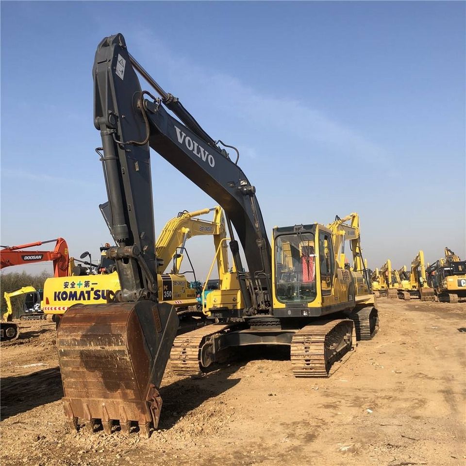 2023 Volvo EC210B crawler excavator, front three-quarter view 2023 Volvo EC210B crawler excavator, front three-quarter view