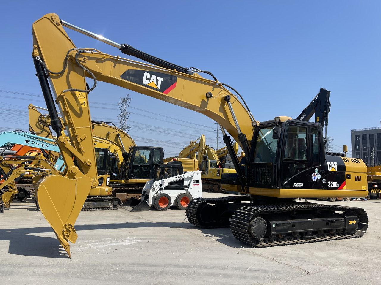 2023 Caterpillar 320D2 Raupenbagger, Seitenansicht 2023 Caterpillar 320D2 Raupenbagger, Seitenansicht
