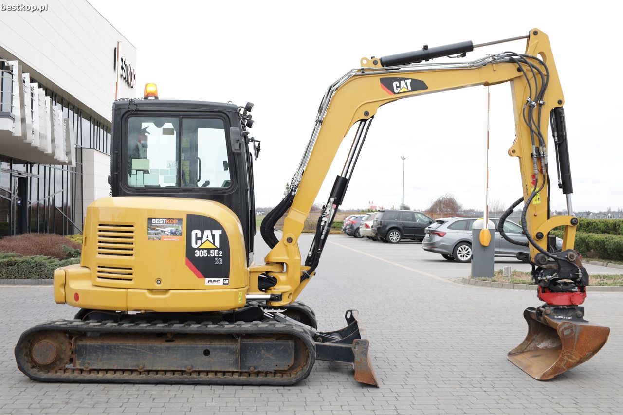 2019 Caterpillar 305.5E2 mini excavator, side view 2019 Caterpillar 305.5E2 mini excavator, side view
