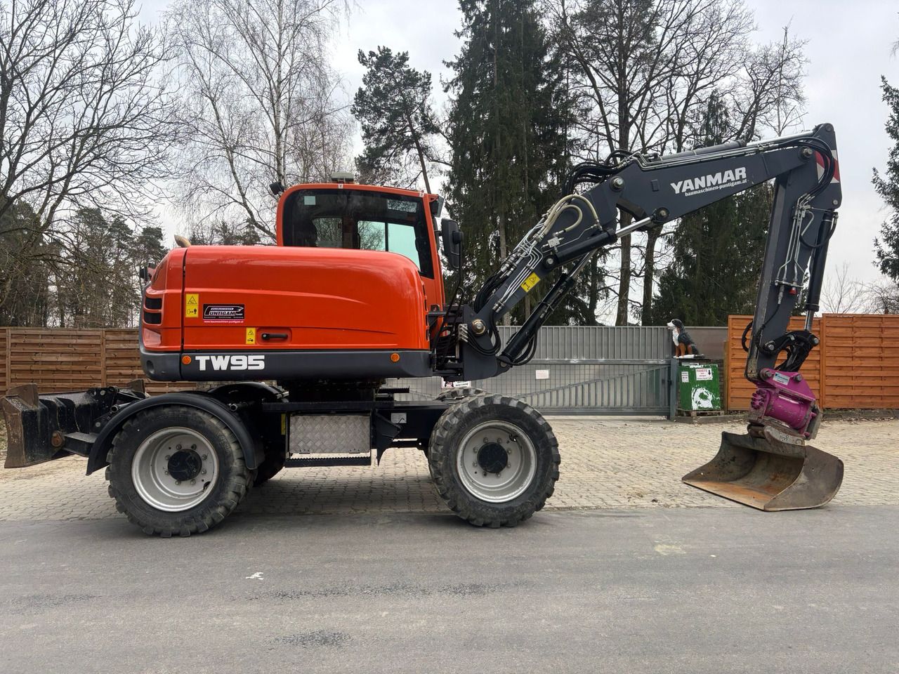 2018 Yanmar TW 95 wheel excavator, side view 2018 Yanmar TW 95 wheel excavator, side view