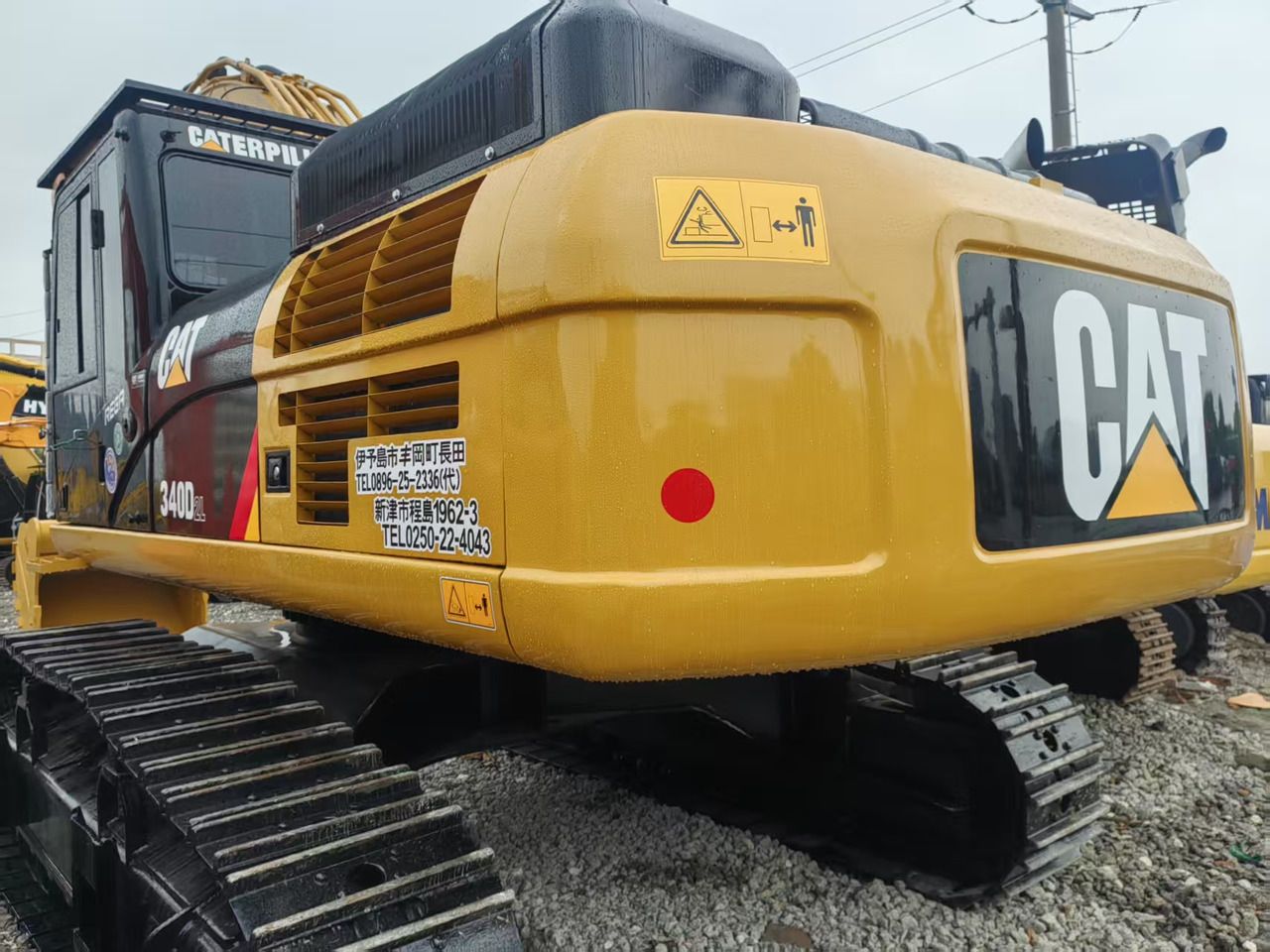 2023 Caterpillar 340D2L crawler excavator rear quarter view