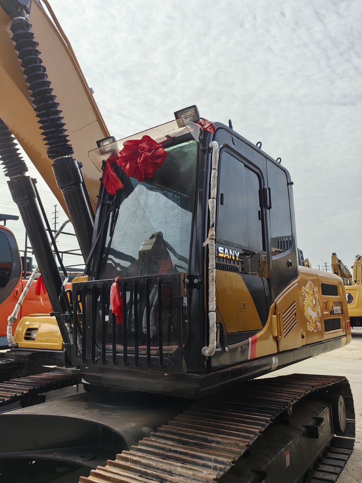 2023 Sany SY235C crawler excavator cab view 2023 Sany SY235C crawler excavator cab view