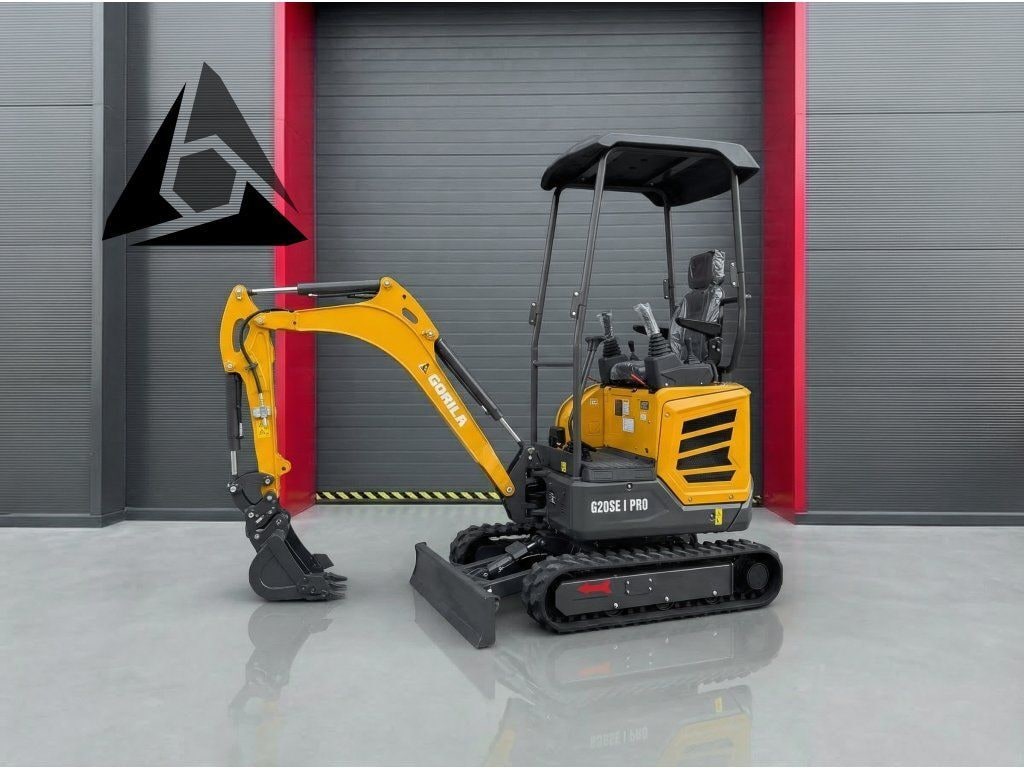 Gorila G20SE I PRO mini excavator, side view Gorila G20SE I PRO mini excavator, side view