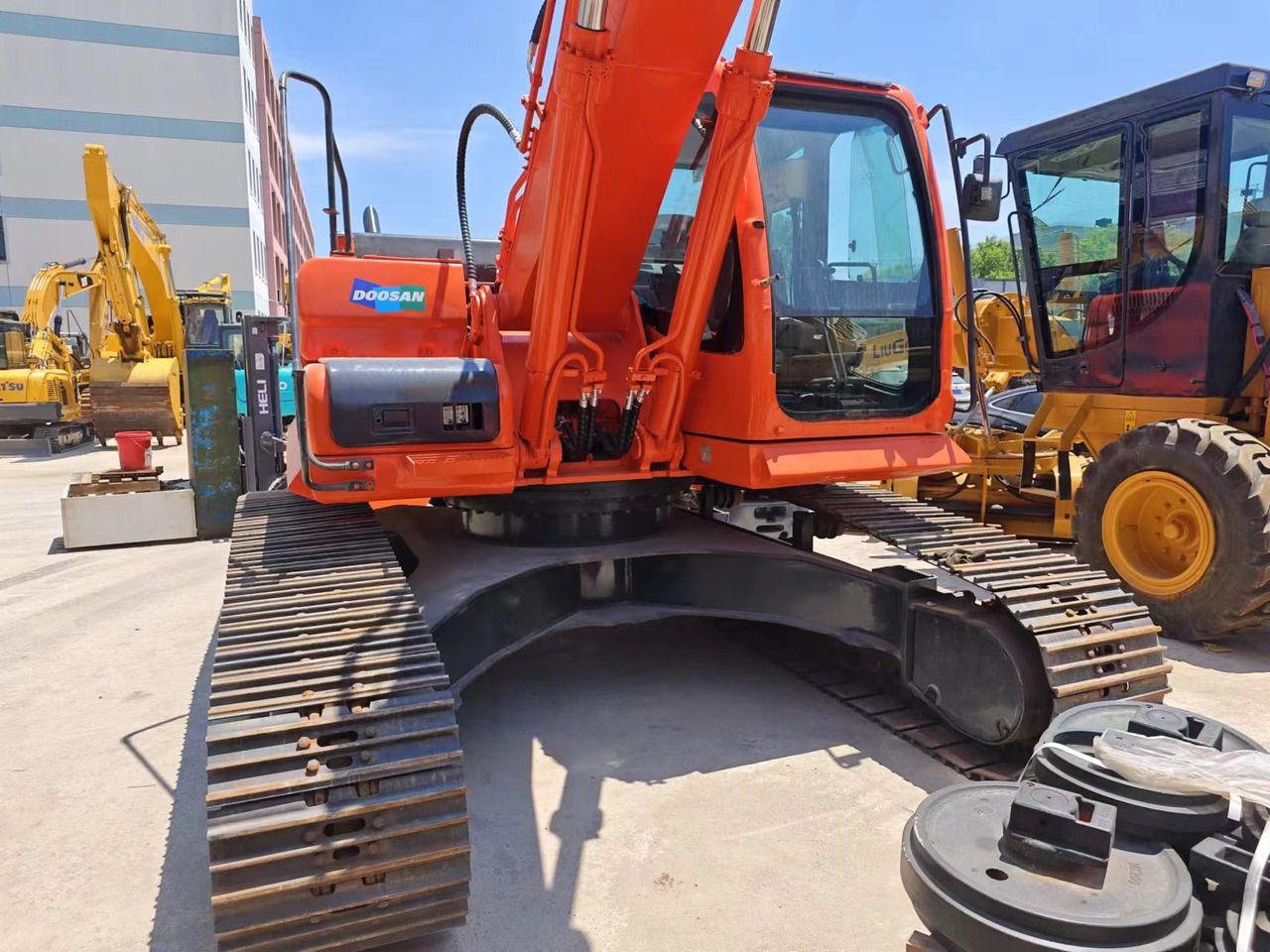 2020 Doosan DX300LC-9C crawler excavator, rear-quarter view