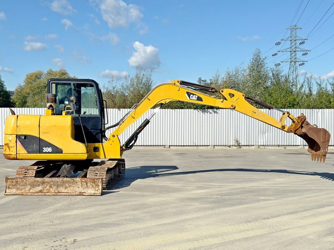 2011 Caterpillar 306 mini excavator, side profile view