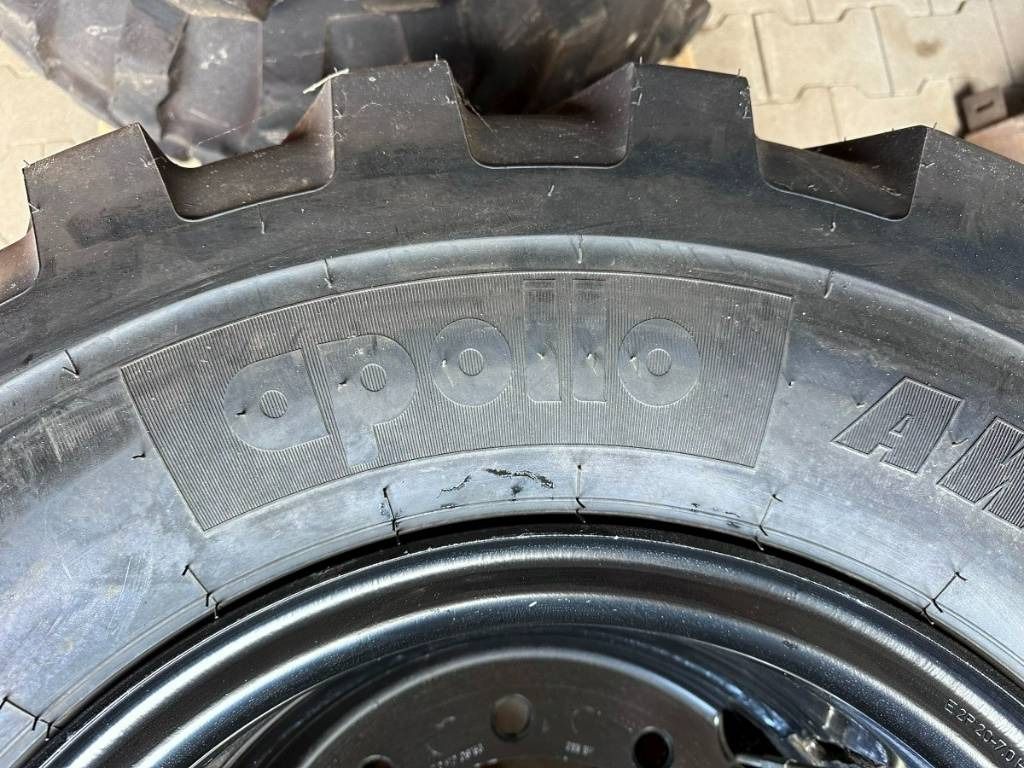 2024 Apollo AWE 713 16PR wheel excavator tire detail
