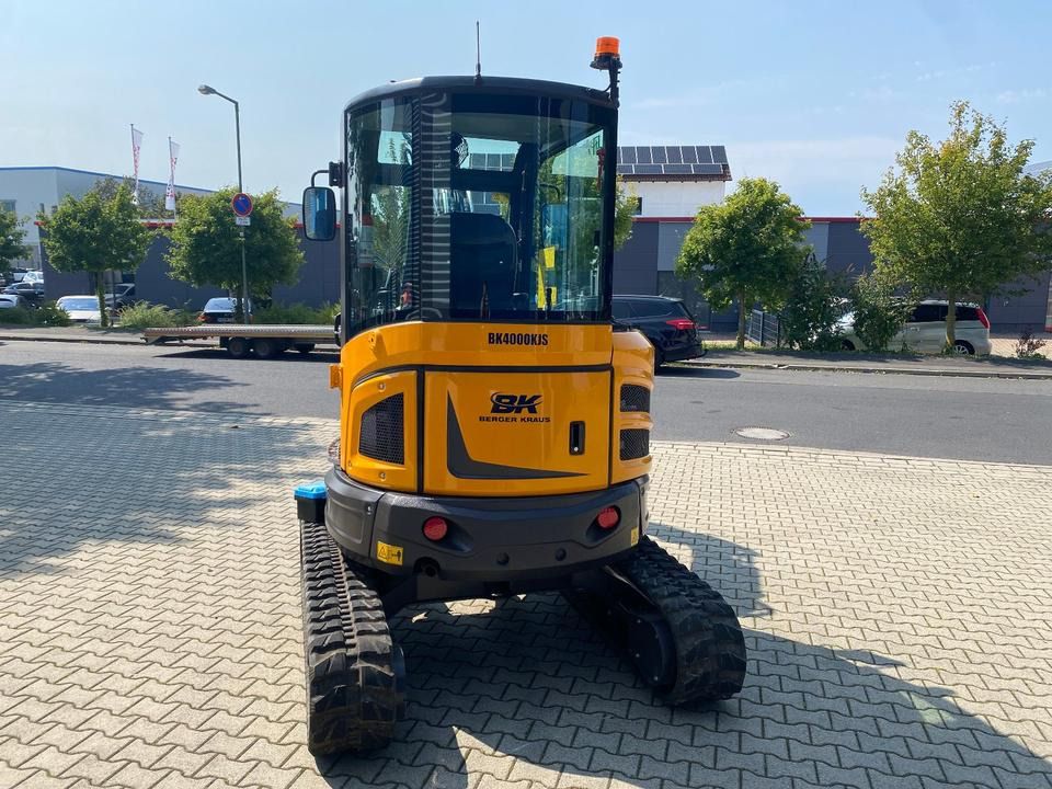 Berger Kraus BK4000KJS mini excavator, rear view Berger Kraus BK4000KJS mini excavator, rear view