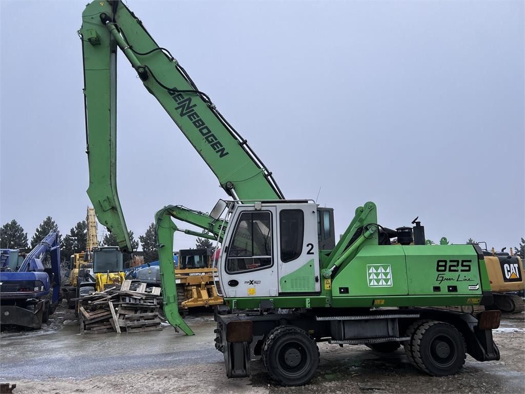 2011 Sennebogen 825 material handler side view 2011 Sennebogen 825 material handler side view