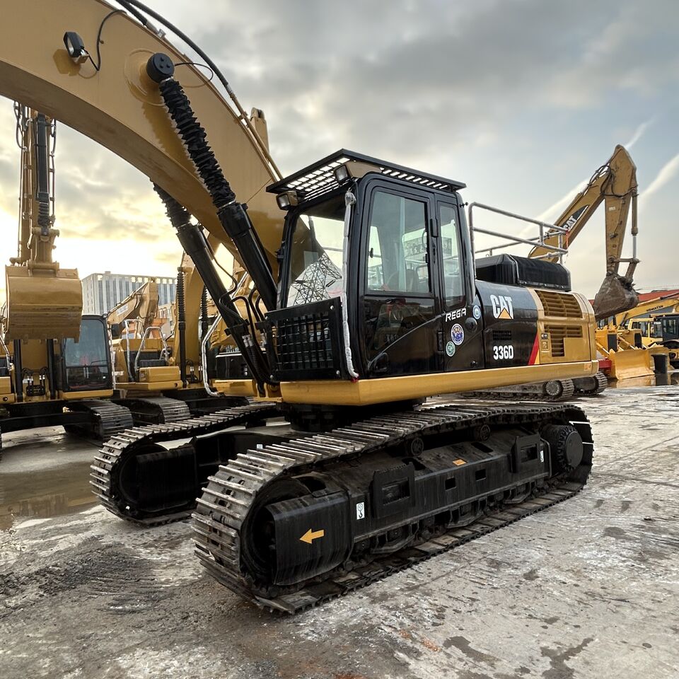 2022 Caterpillar 336D crawler excavator side view 2022 Caterpillar 336D crawler excavator side view