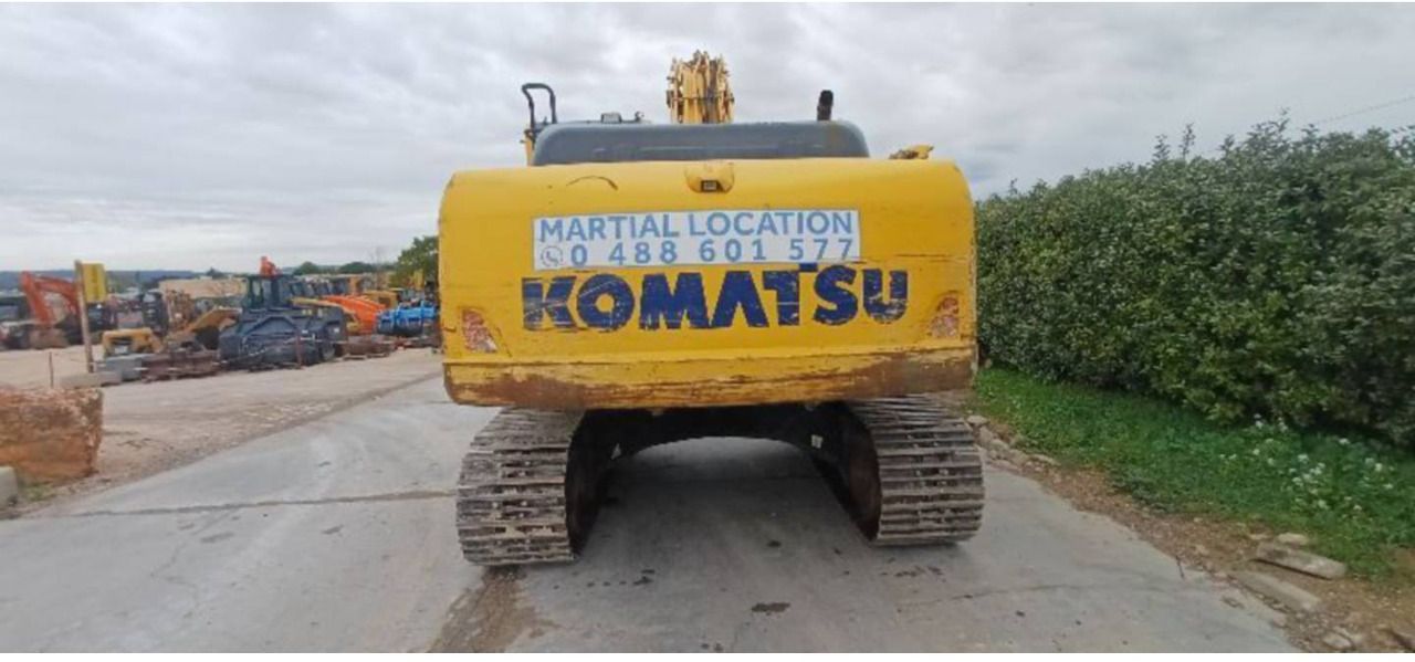 2017 Komatsu HB215LC-2 crawler excavator, rear view 2017 Komatsu HB215LC-2 crawler excavator, rear view