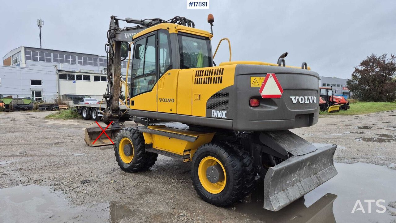 2009 Volvo EW160C wheel excavator, rear three-quarter view