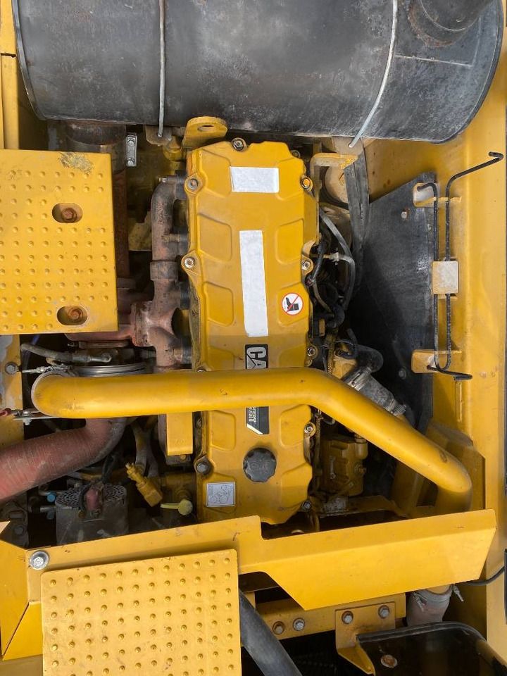 2024 Caterpillar 336D2 crawler excavator engine bay view 2024 Caterpillar 336D2 crawler excavator engine bay view