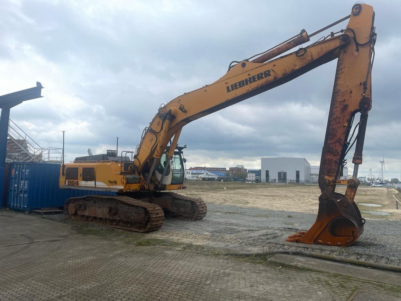 2010 Liebherr R964CHDS demolition excavator, side view 2010 Liebherr R964CHDS demolition excavator, side view