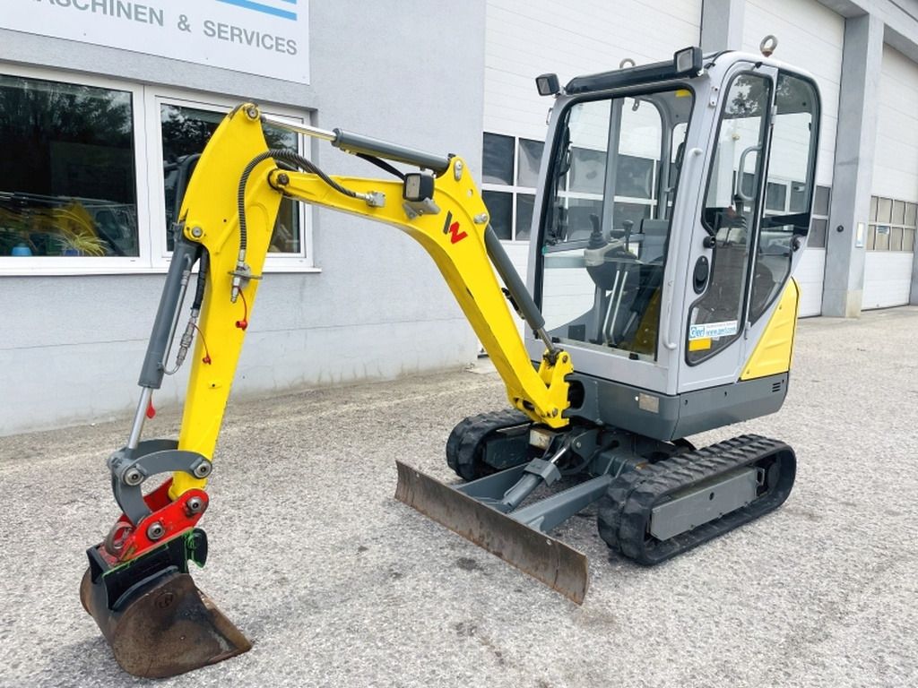 2019 Wacker Neuson ET16 mini excavator, side view 2019 Wacker Neuson ET16 mini excavator, side view