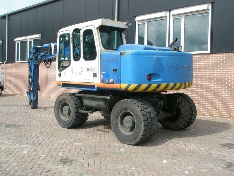 2002 Atlas 1404 wheel excavator, side profile view 2002 Atlas 1404 wheel excavator, side profile view