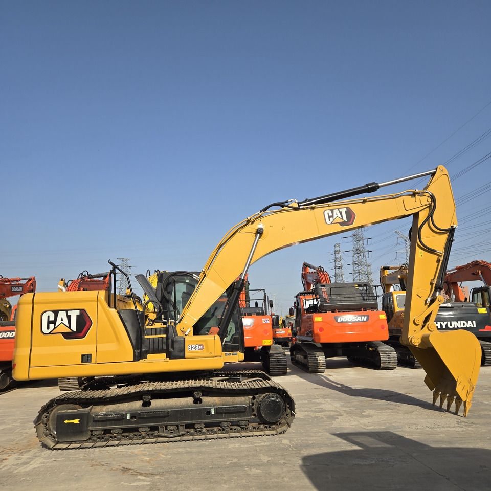 2023 Caterpillar 323GC crawler excavator side view