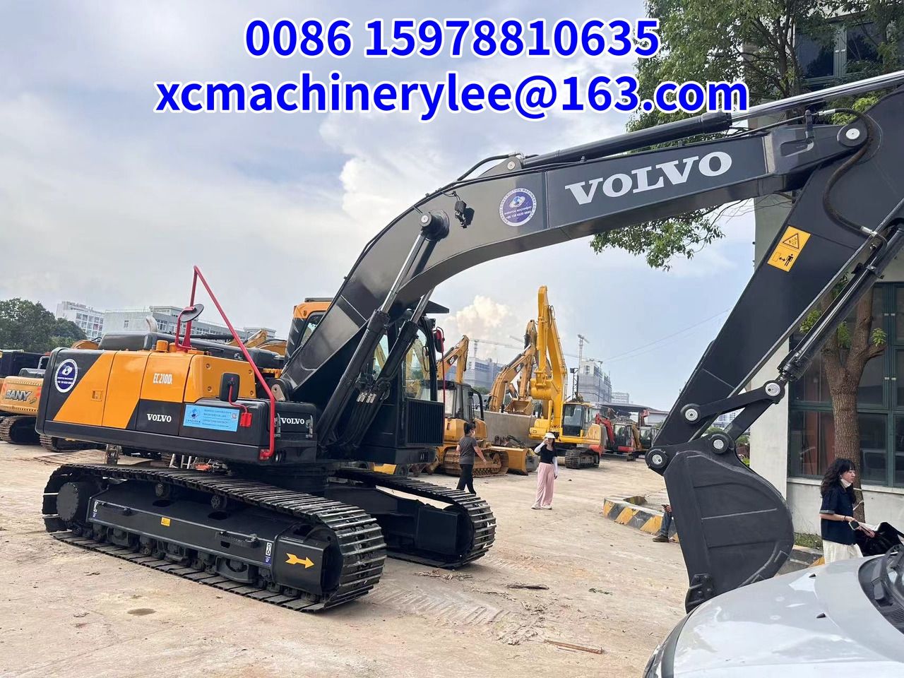 2023 Volvo EC210D crawler excavator, side view 2023 Volvo EC210D crawler excavator, side view