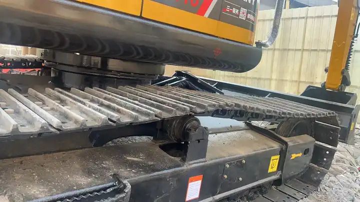 2020 Sany 75C crawler excavator undercarriage view 2020 Sany 75C crawler excavator undercarriage view