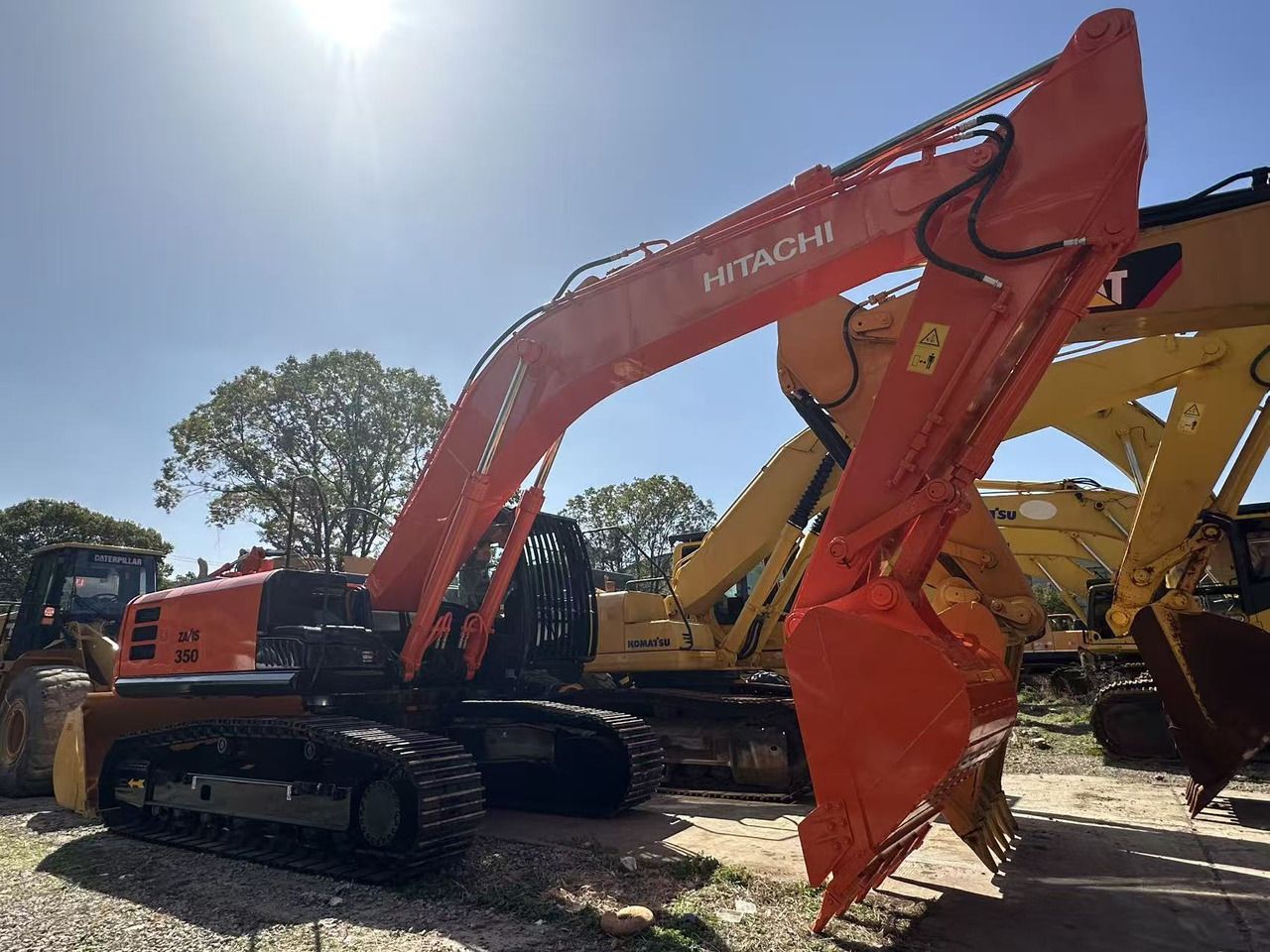 2024 Hitachi ZX350H-5G crawler excavator, side view 2024 Hitachi ZX350H-5G crawler excavator, side view