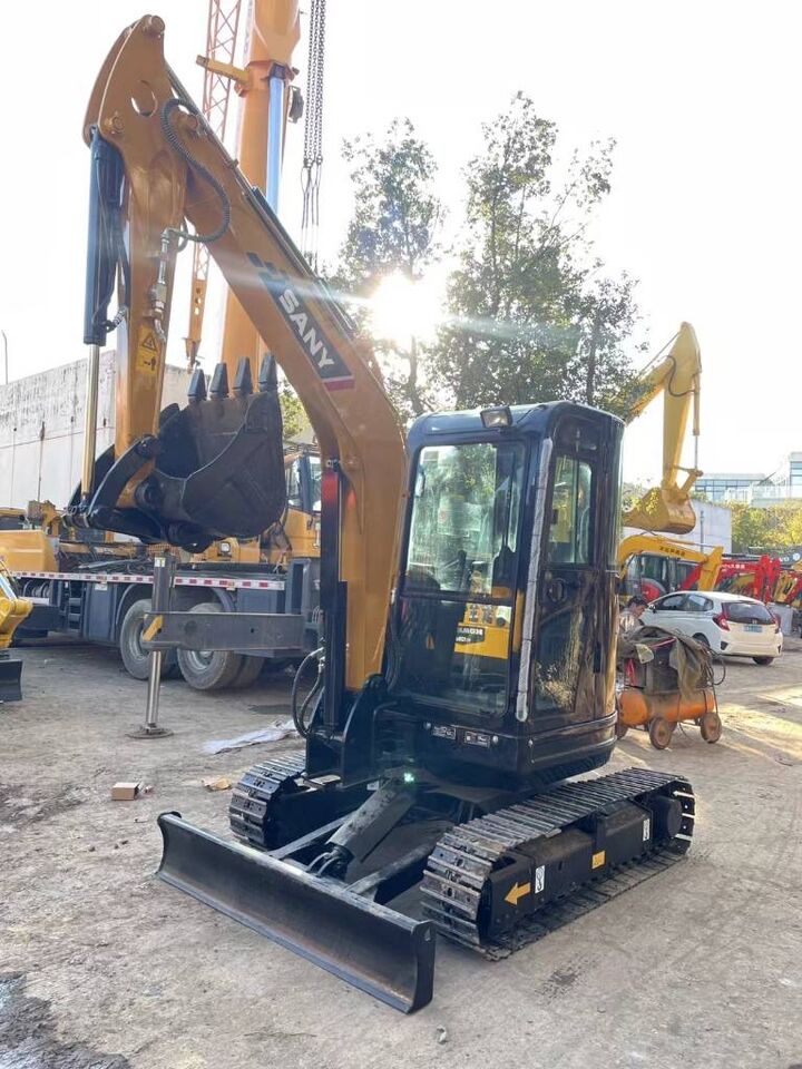 2024 Sany SY35U mini excavator, front three-quarter view 2024 Sany SY35U mini excavator, front three-quarter view